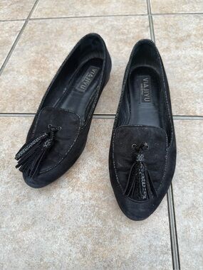 Viajiyu Parma Black Tassel Suede  Womens Loafers